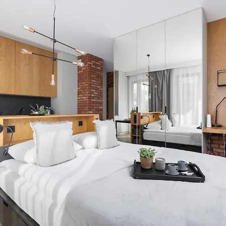 Apartman Go With Balcony Rakowicka Cracow By Renters