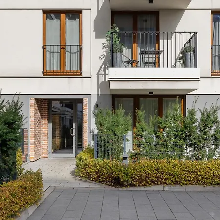 Go With Balcony Rakowicka Cracow By Renters Apartman