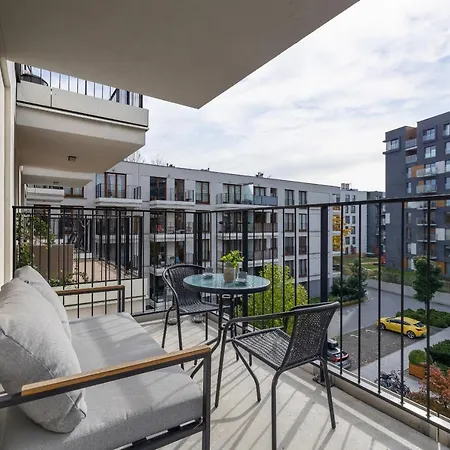 Go With Balcony Rakowicka Cracow By Renters